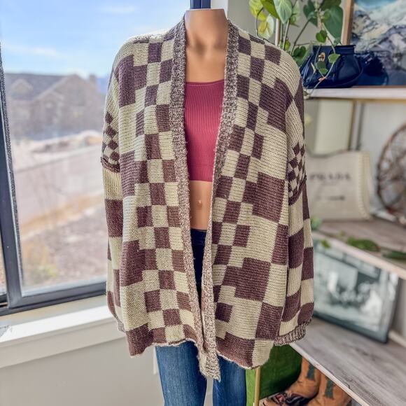Veveret, Cozy Block Checkered Cream and Brown Oversized Cardigan, Women's Large - Picture 2 of 11